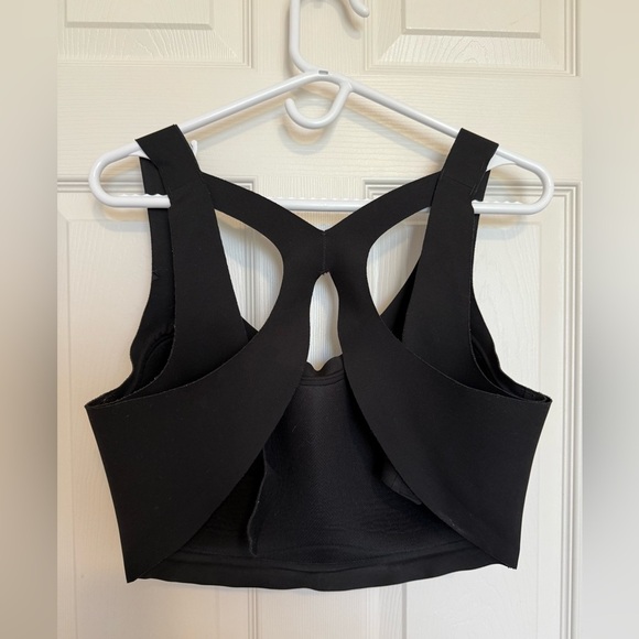 Victoria’s Secret Angel Max black cross back sports bra- 38DDD - Picture 3 of 4